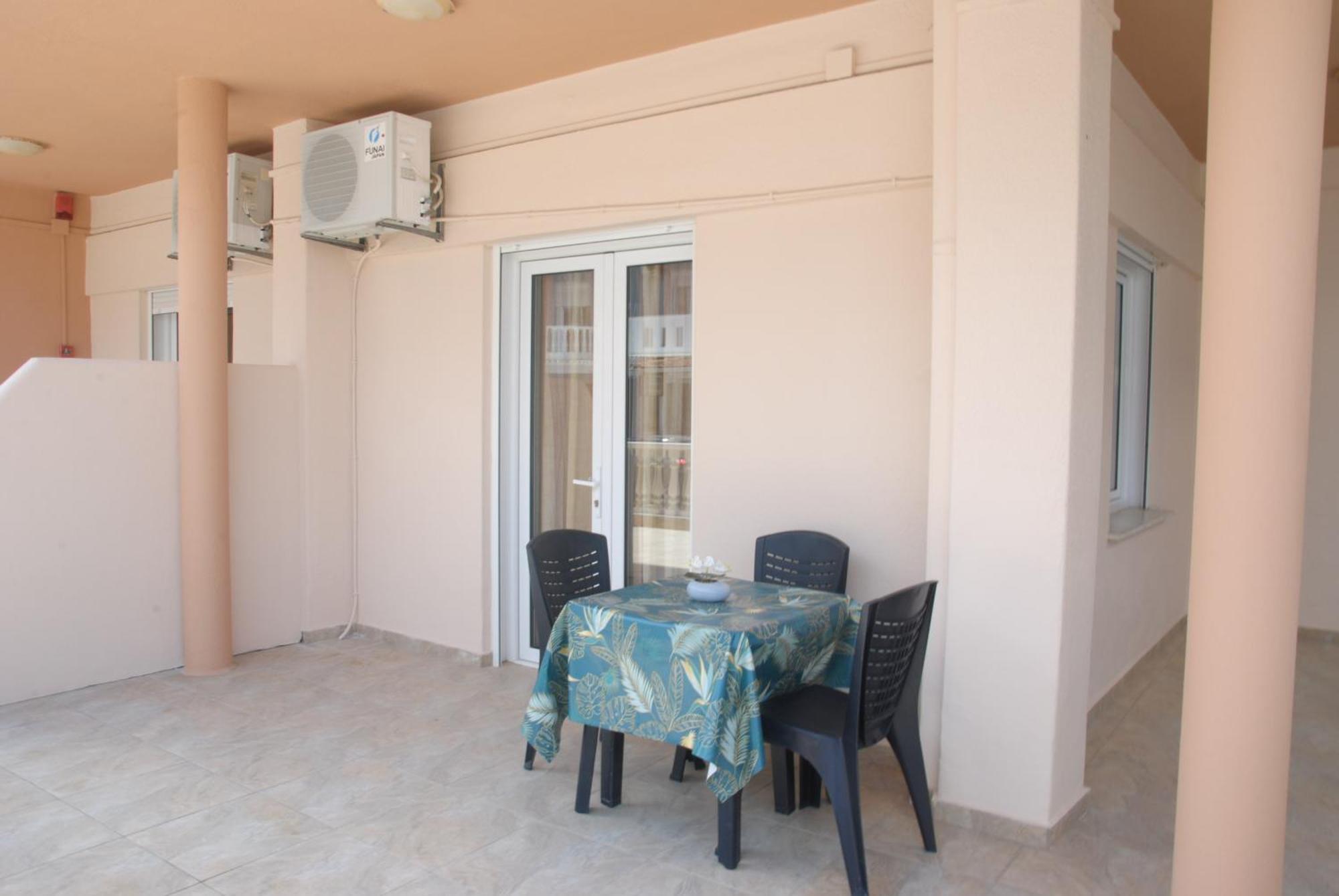 Light Blue Paralia Apartments Ngoại thất bức ảnh