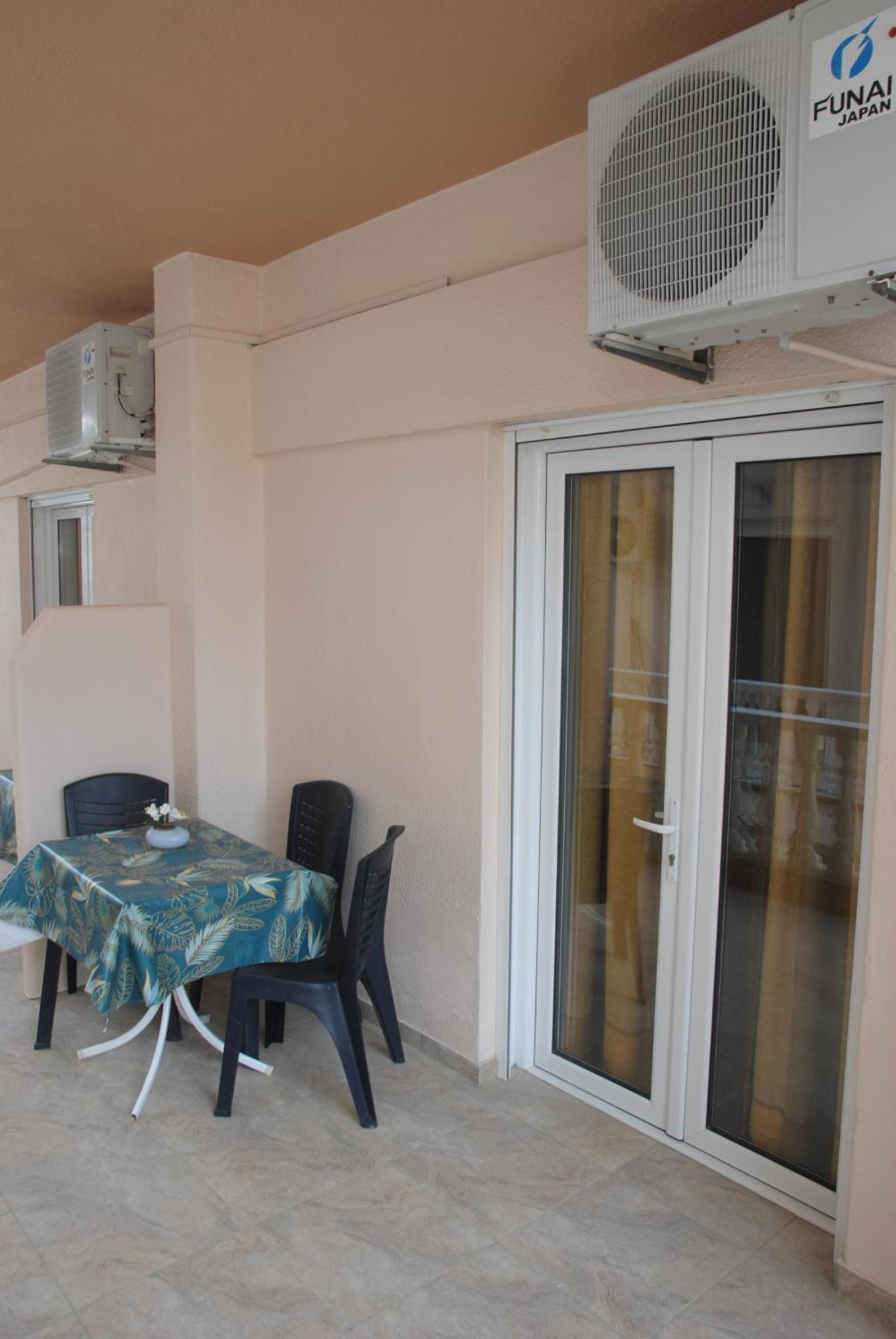 Light Blue Paralia Apartments Ngoại thất bức ảnh