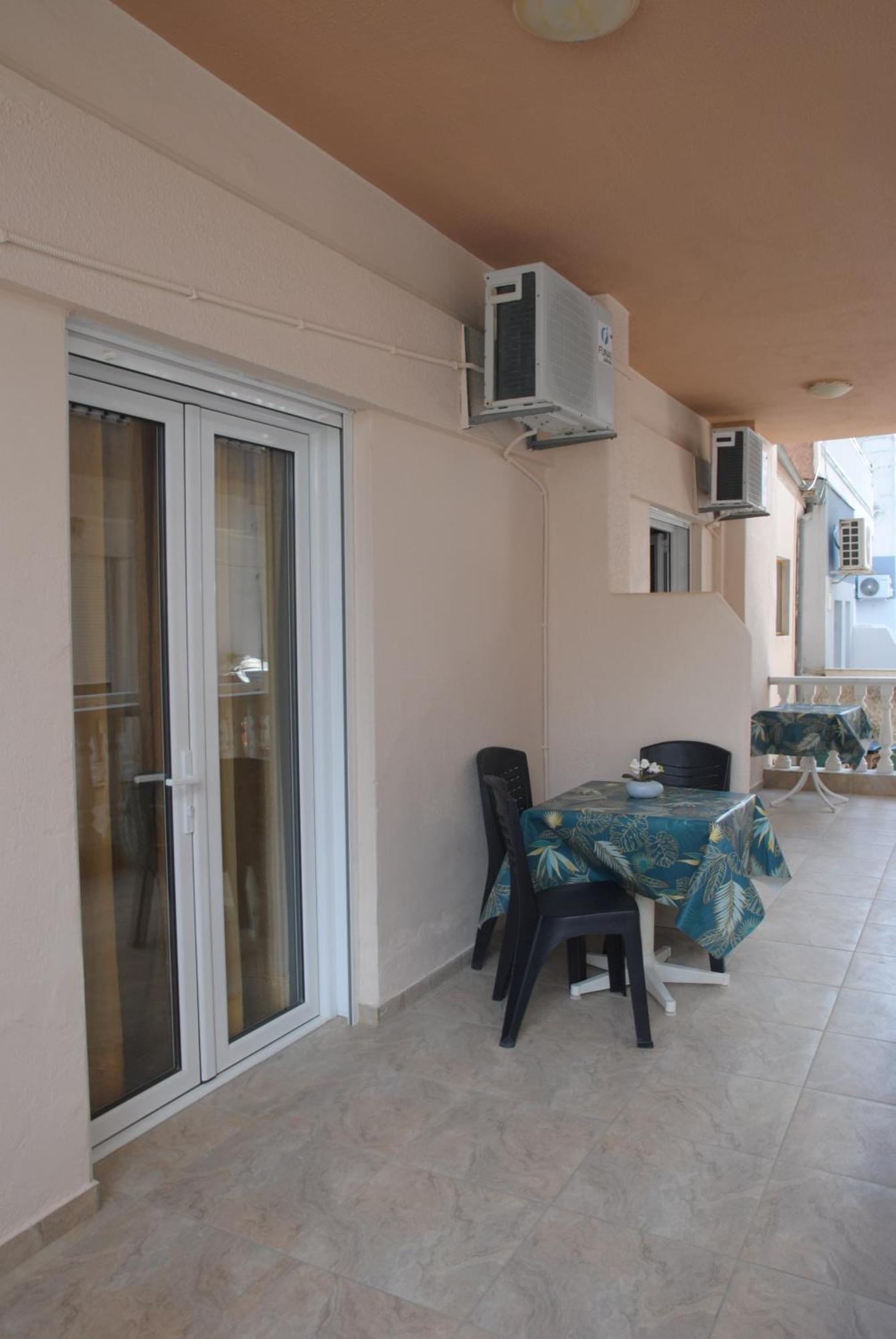Light Blue Paralia Apartments Ngoại thất bức ảnh