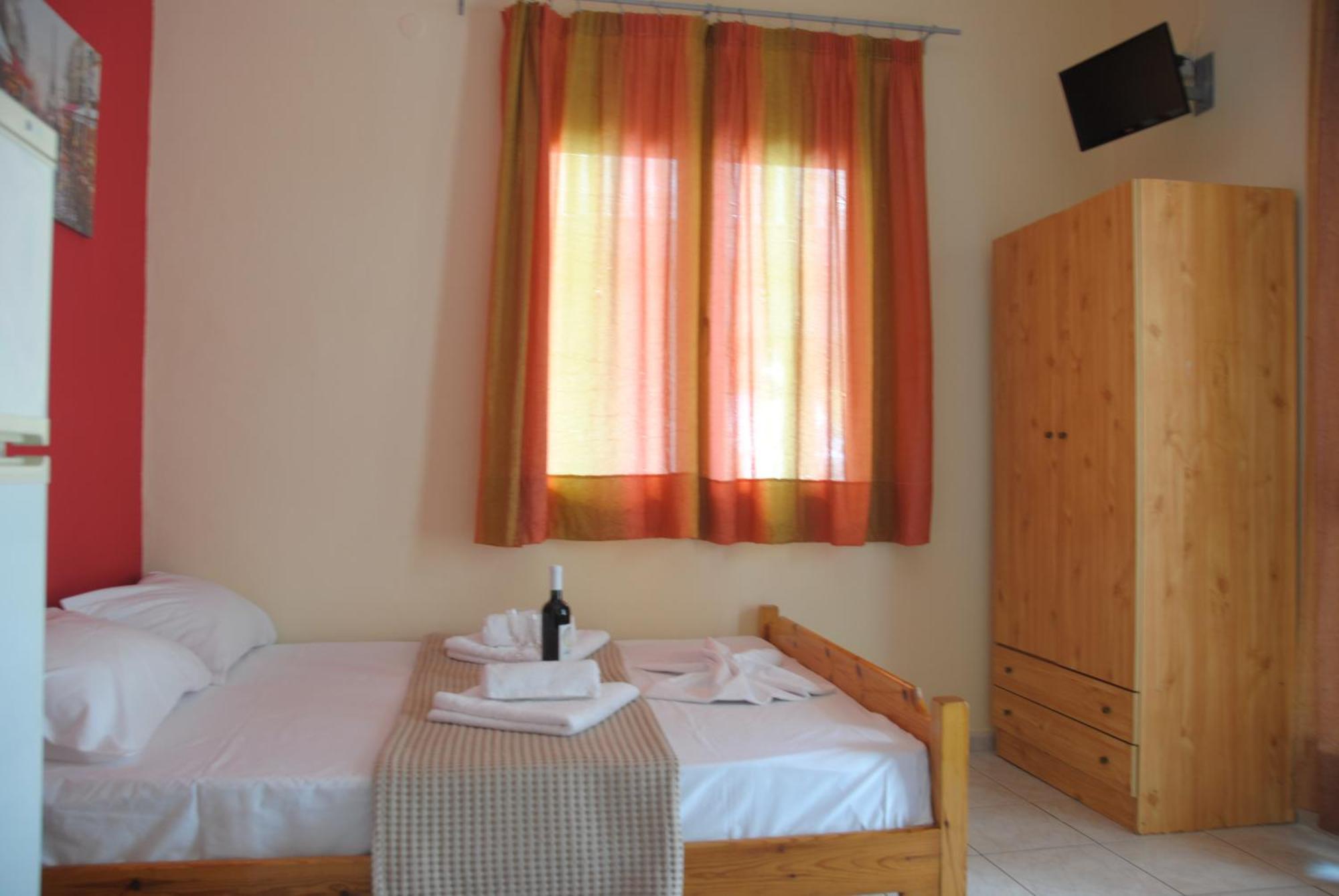 Light Blue Paralia Apartments Ngoại thất bức ảnh